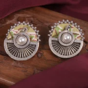Floral Fan Engraved Pearl Fusion Earrings